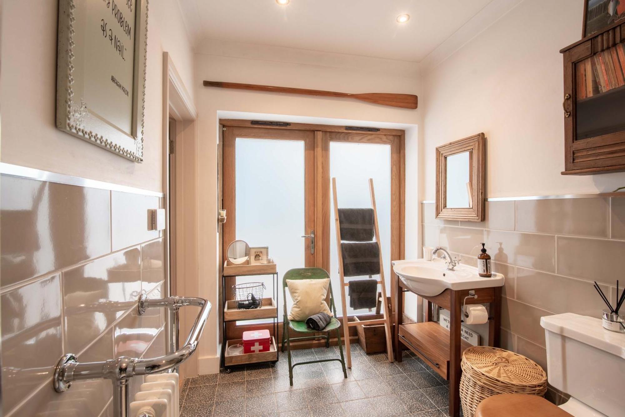 Appartamento Granby Estate The Old Pool House Bradford-On-Avon Esterno foto