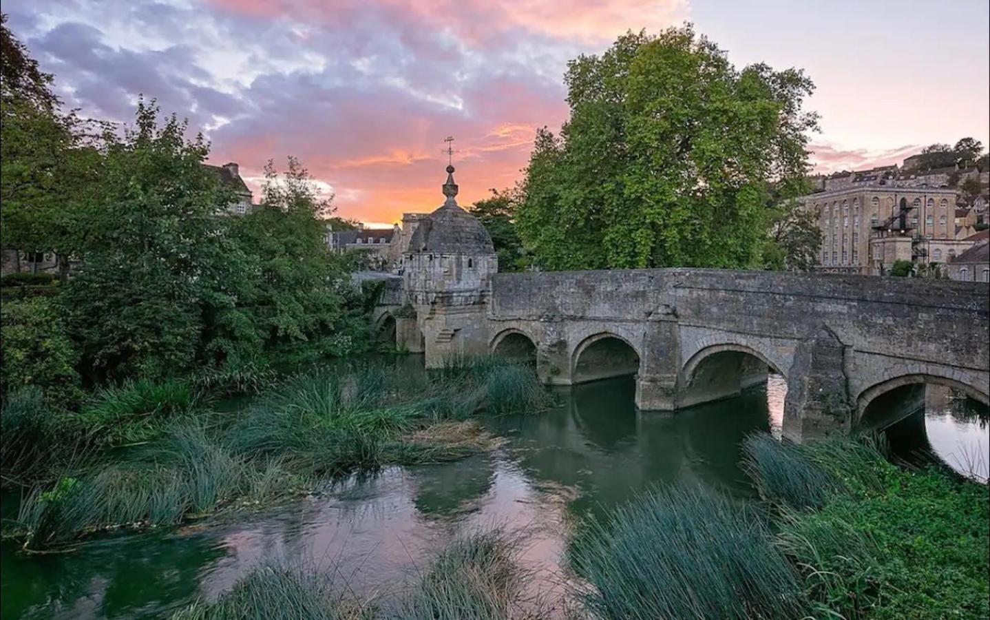 Appartamento Granby Estate The Old Pool House Bradford-On-Avon Esterno foto
